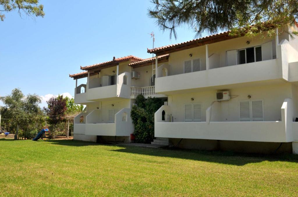 Sani Kasimis Apartamento Kyparissia Exterior foto